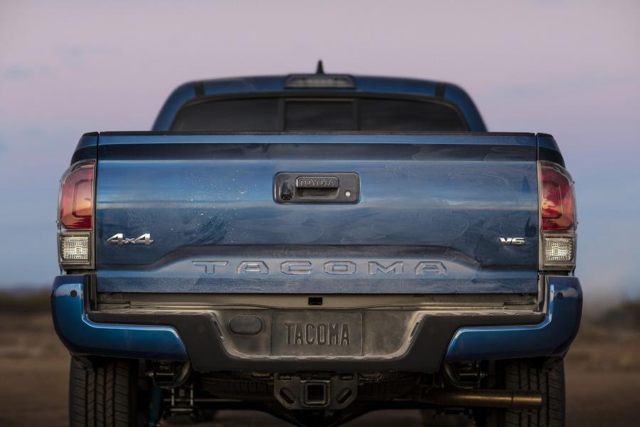  Toyota Tacoma Limited Double Cab 2015 года  (фото 37 из 57)